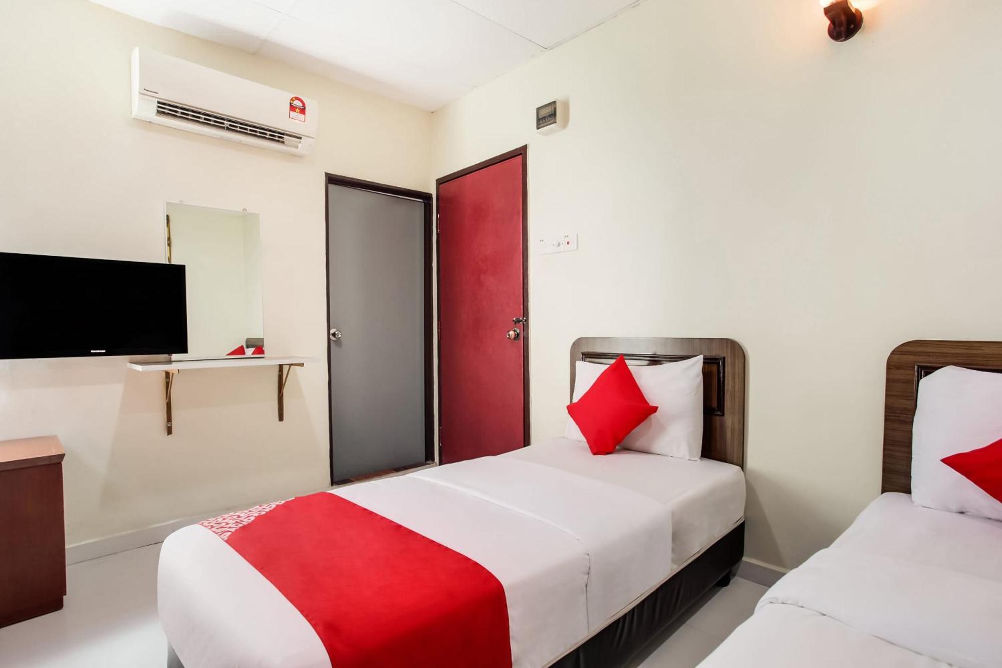 Super Oyo 89427 Kavanas Hotel Taiping Exterior photo